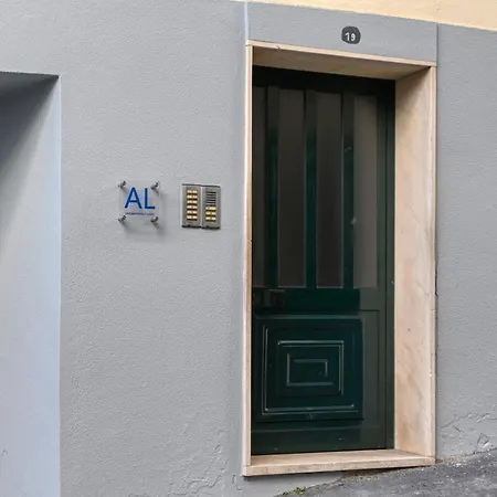 Apartment Beco Santa Emilia 2h, A In Madeira *