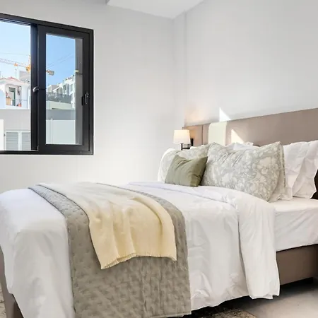 Beco Santa Emilia 2h, A In Madeira *