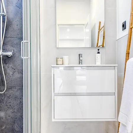 Beco Santa Emilia 2h, A In Madeira Apartment *